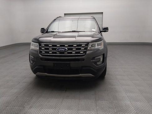Used 2016 Ford Explorer XLT image 15