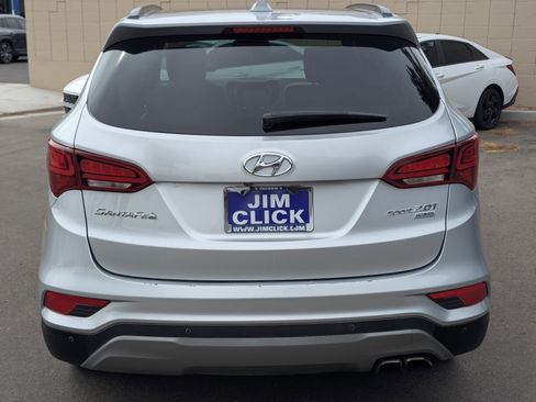 Used 2017 Hyundai Santa Fe Sport image 3
