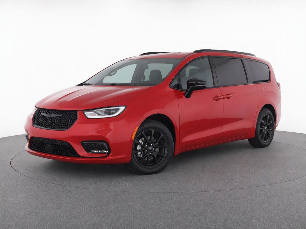 Used 2025 Chrysler Pacifica Limited FWD image 3