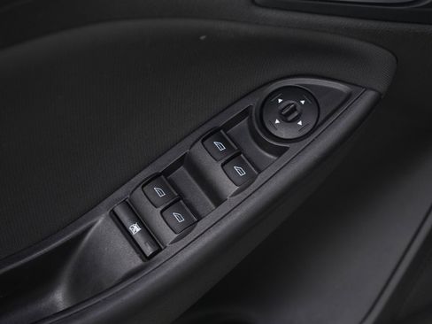 Used 2017 Ford Focus SE image 18