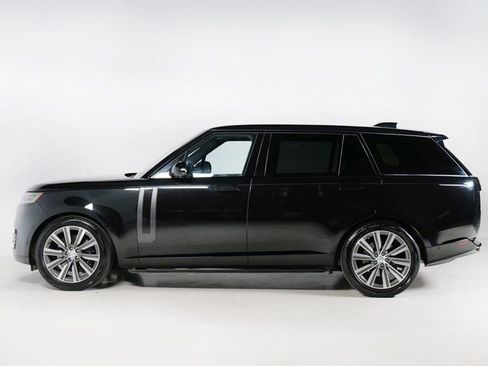 Used 2023 Land Rover Range Rover Long Wheelbase SE image 6
