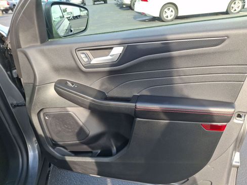 Used 2025 Ford Escape ST-Line image 21