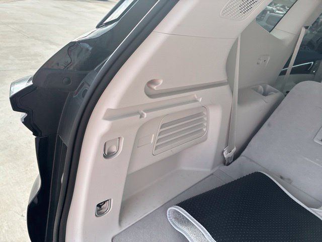 Used 2025 Buick Enclave Avenir w/ Trailering Package, 5000 lbs. FWD image 58