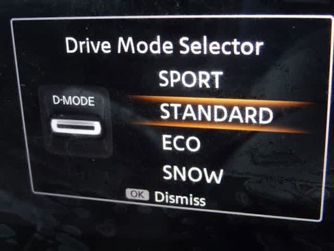 Used 2025 Nissan Kicks SV AWD/4WD image 27