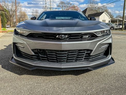 Used 2022 Chevrolet Camaro SS image 11