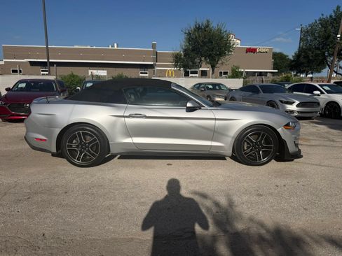 Used 2018 Ford Mustang Premium RWD image 23