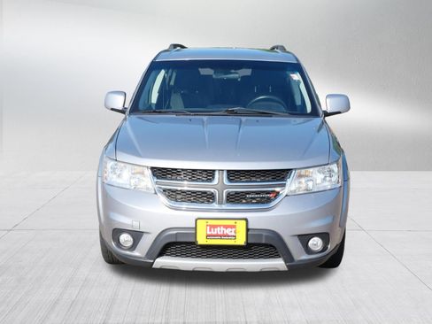 Used 2017 Dodge Journey SXT w/ Comfort/Convenience Group AWD/4WD image 2