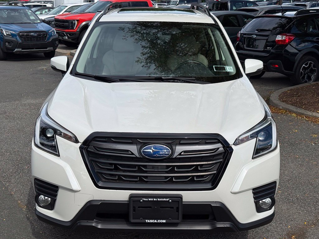 Certified 2023 Subaru Forester Limited AWD/4WD image 2