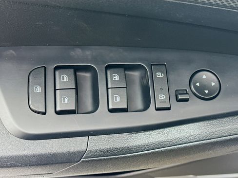 Used 2024 Kia Sportage LX image 15