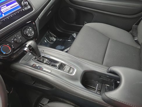 Used 2022 Honda HR-V LX image 23