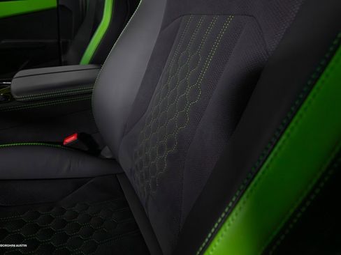 Used 2024 Lamborghini Urus S image 32