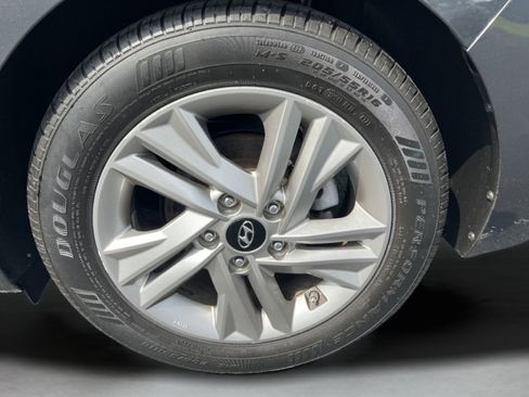 Used 2020 Hyundai Elantra SEL FWD image 10