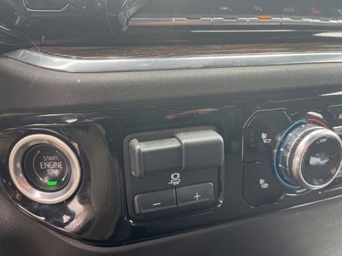 Used 2022 GMC Sierra 1500 Elevation image 22