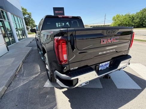 New 2026 GMC Sierra 1500 SLT AWD/4WD image 7