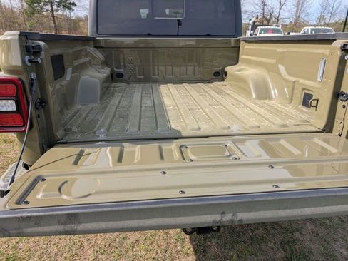 New 2026 Jeep Gladiator Sport image 24