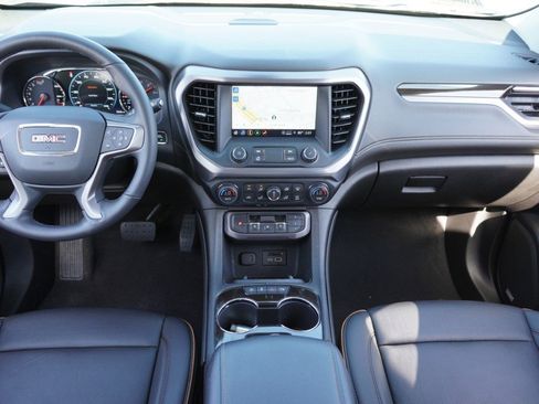 Used 2022 GMC Acadia AT4 w/ Technology Package image 28