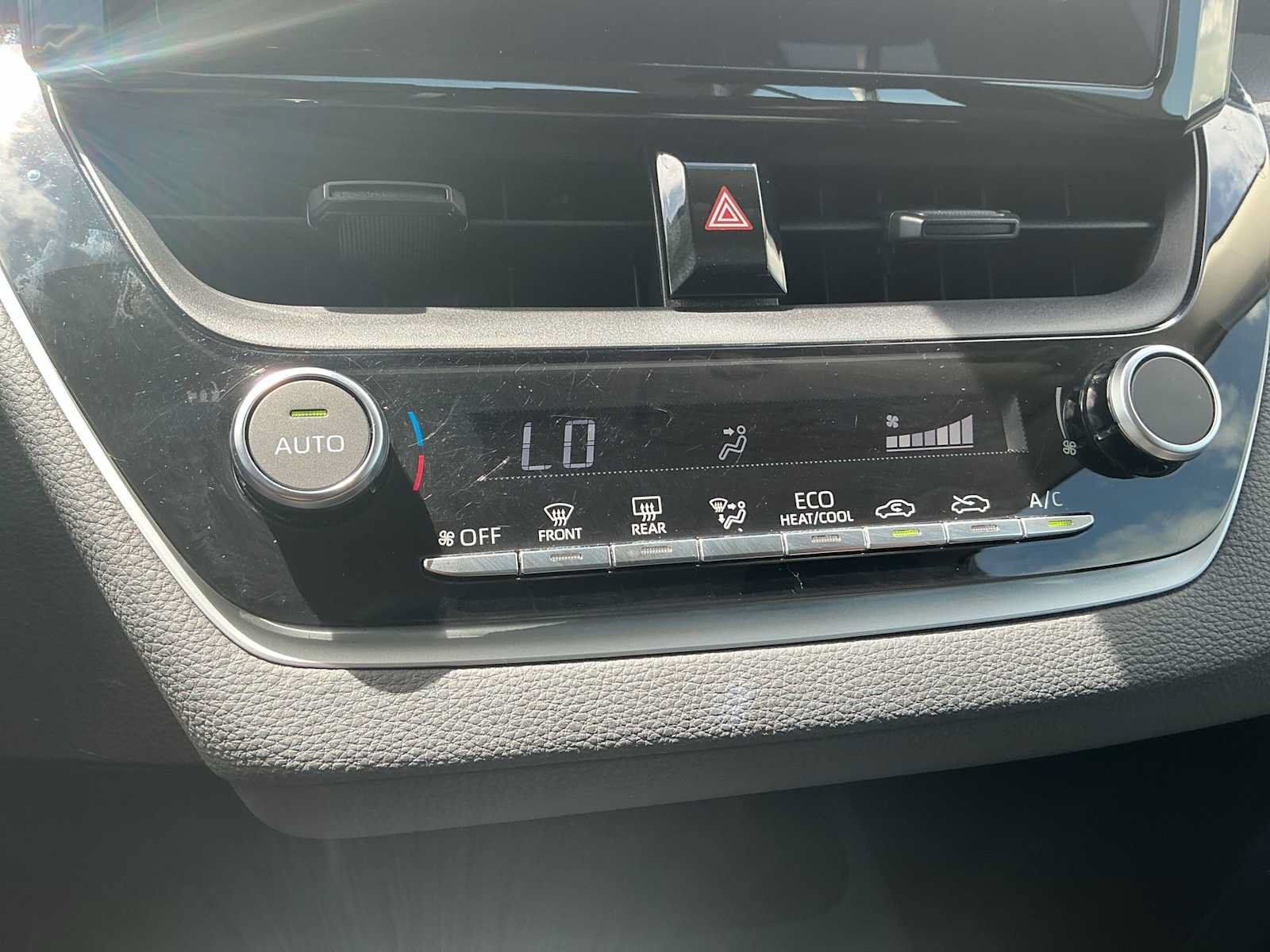 Used 2024 Toyota Corolla LE FWD image 19