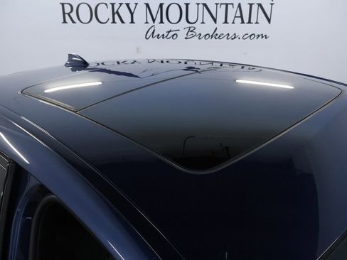 Used 2019 BMW X4 M40i w/ Premium Package image 12