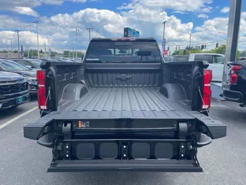 New 2026 Chevrolet Silverado 2500 LT w/ Z71 Chrome Sport Edition AWD/4WD image 12