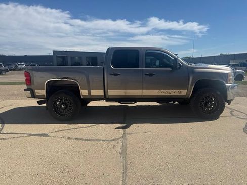 Used 2012 Chevrolet Silverado 2500 LT w/ Interior Plus Package AWD/4WD image 9