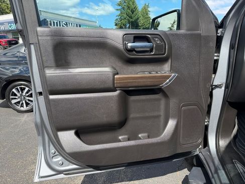 Used 2021 Chevrolet Silverado 1500 LT w/ Z71 Off-Road Package AWD/4WD image 20