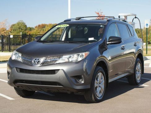Used 2014 Toyota RAV4 LE image 7