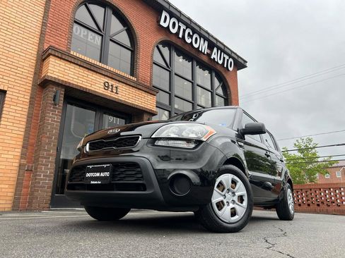 Used 2012 Kia Soul FWD image 3