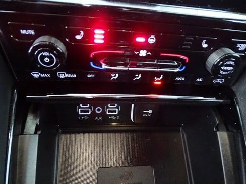 Certified 2023 Jeep Grand Cherokee Altitude image 12