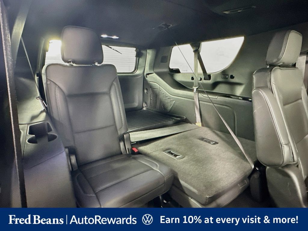 Used 2022 GMC Yukon XL Denali w/ Advanced Technology Package AWD/4WD image 36