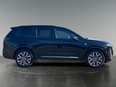 Used 2024 Cadillac XT6 Sport w/ Platinum Package AWD/4WD image 10