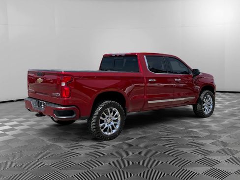 Used 2022 Chevrolet Silverado 1500 High Country w/ Technology Package AWD/4WD image 5