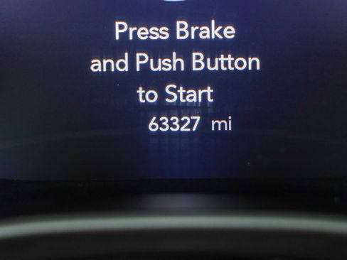 Used 2023 Chrysler Pacifica Touring-L FWD image 16