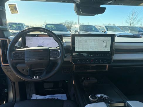 Used 2024 GMC Hummer EV 3X w/ Omega Edition image 13