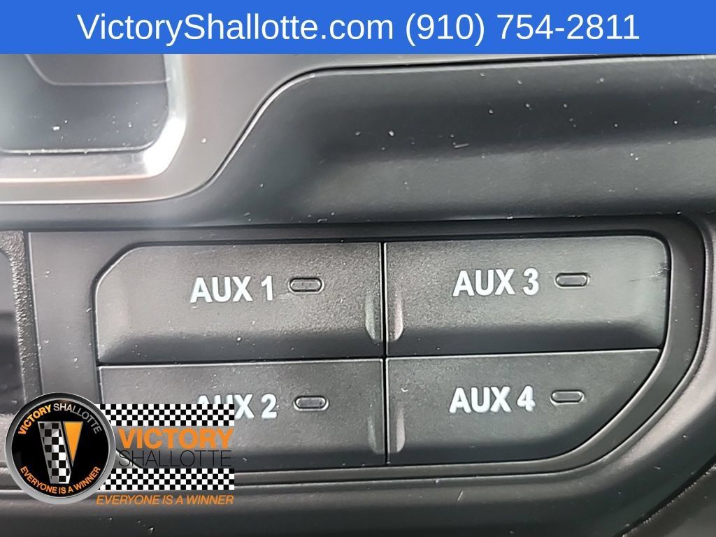 Used 2024 Jeep Wrangler Unlimited Sport AWD/4WD image 10