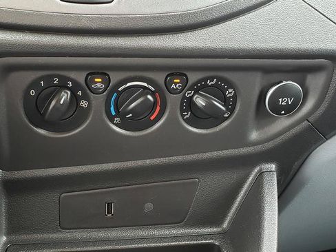 Used 2018 Ford Transit 150 130 Low Roof RWD image 22