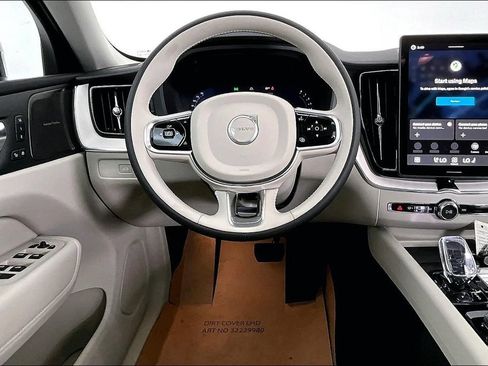 New 2026 Volvo XC60 B5 Ultra w/ Climate Package AWD/4WD image 9