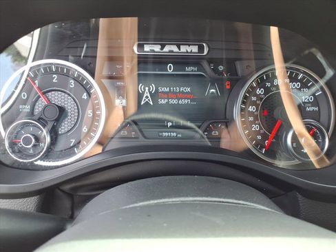 Used 2025 RAM 1500 Laramie image 10