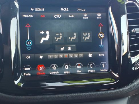Used 2018 Jeep Compass Limited w/ Navigation Group AWD/4WD image 20