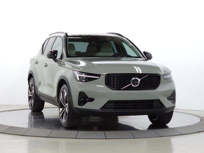 Used 2025 Volvo XC40 B5 Ultra