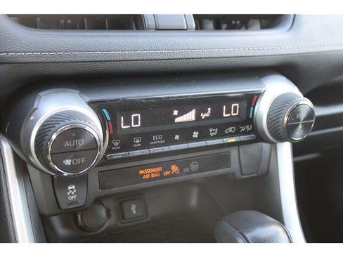 Used 2020 Toyota RAV4 LE w/ All Weather Liner Package image 23