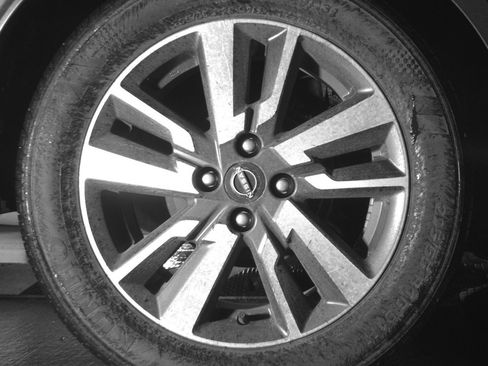 Used 2025 Nissan Versa SV image 14