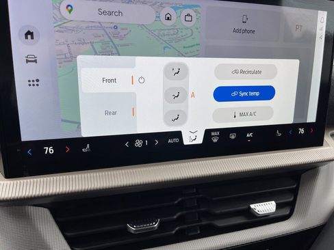 Used 2025 Ford Explorer Active image 11