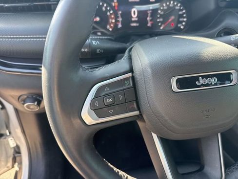 Used 2022 Jeep Compass Altitude w/ Convenience Group image 17