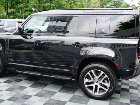 Used 2021 Land Rover Defender 110 X-Dynamic SE AWD/4WD image 19