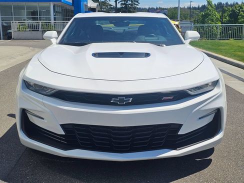 Used 2020 Chevrolet Camaro SS w/ LPO, Ground Effects Package RWD image 8