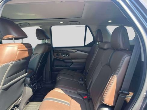 Used 2025 Honda Pilot Elite image 11