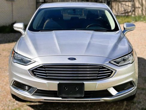 Used 2018 Ford Fusion SE FWD image 1