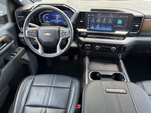 Used 2024 Chevrolet Silverado 2500 High Country w/ Technology Package AWD/4WD image 27