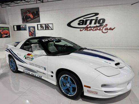 Used 1999 Pontiac Firebird Formula image 1