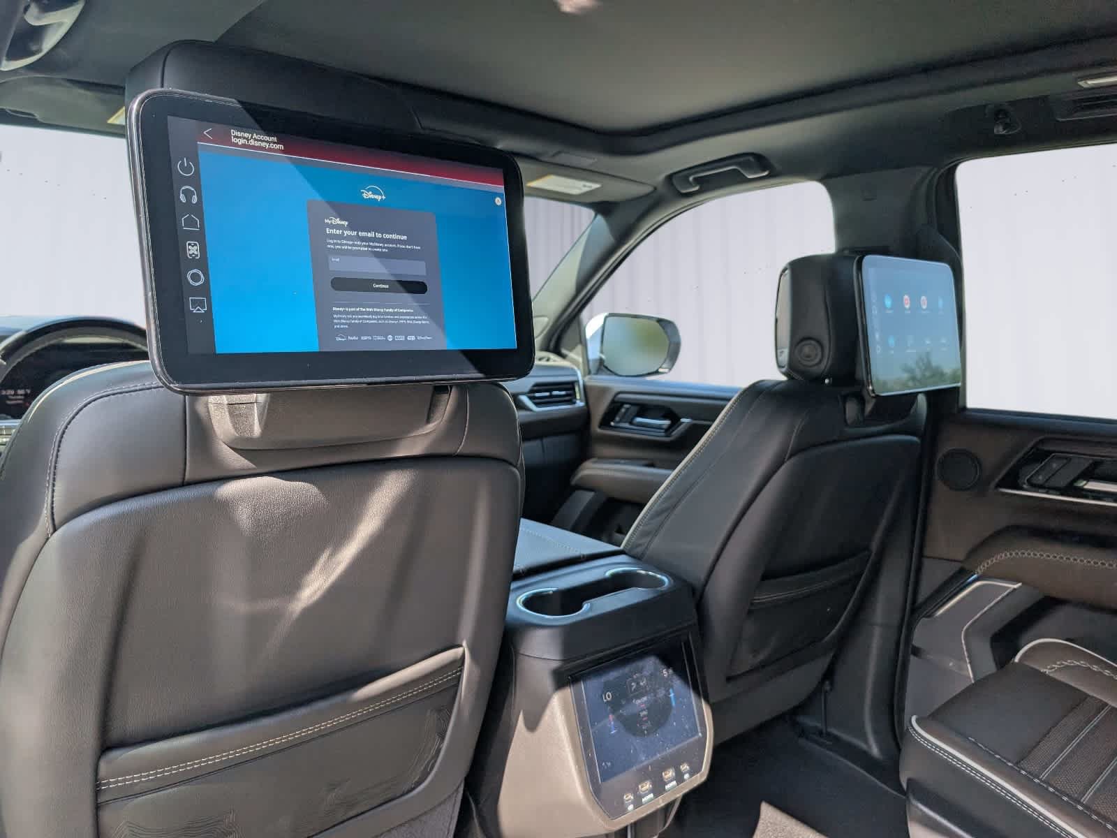 Certified 2026 GMC Yukon Denali Ultimate AWD/4WD image 20